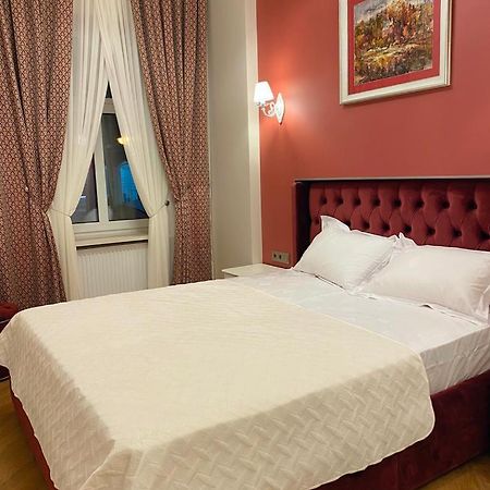 Grand De Luxe Residence Lviv Kültér fotó